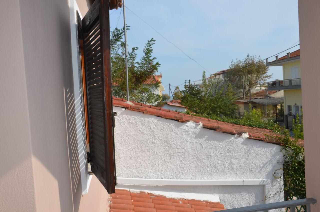 Holiday Home Near The Sea Nea Mesagkala Exterior photo